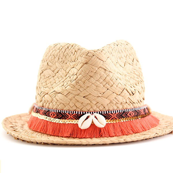 Sombrero panamá personalizado con trenza, lentejuelas y conchas de cauri