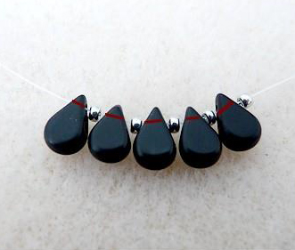 Boucles d'oreilles Sakura avec perles Amos® par Puca® étape 1