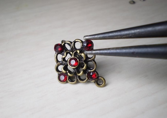 Boucles-oreilles-goutte-siam-PureCrystal-1