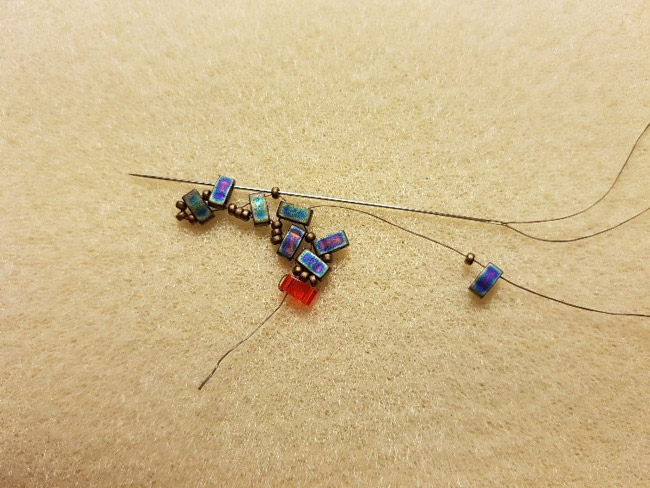 Pulsera con cuentas de perlas Miyuki Half Tila con cuentas de semillas Bracelet manchette à trois chevrons en perles Miyuki Half Tila et rocailles