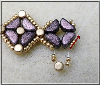 Tutoriel bijou schéma gratuit bracelet Maiya en perles en verre Kos par Puca