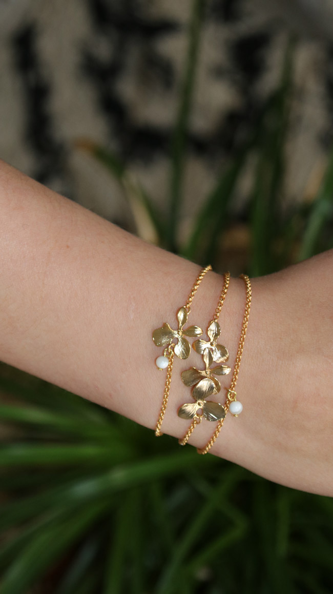 Esquema DIY Pulseras apilables de flores doradas