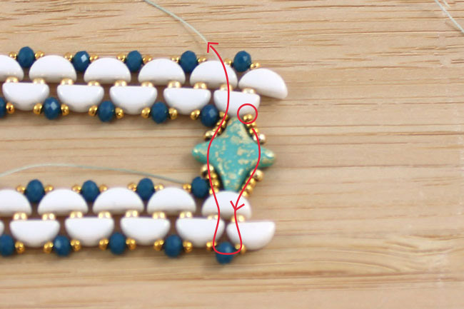 Gemelos con cuentas de cristal con cuentas de estrellas y gemas de Marrakech 5 Manchette perles en verre Star Beads et Kos style Marrakech 5