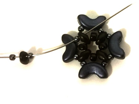 con cuentas pulsera manguito Minos, Arcos y Super Duo : Paso 9