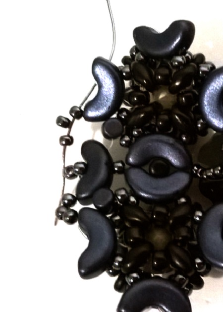 con cuentas pulsera manguito Minos, Arcos y Super Duo : Paso 55