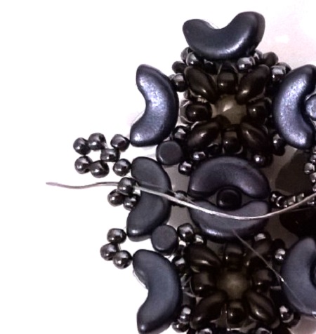 con cuentas pulsera manguito Minos, Arcos y Super Duo : Paso 61