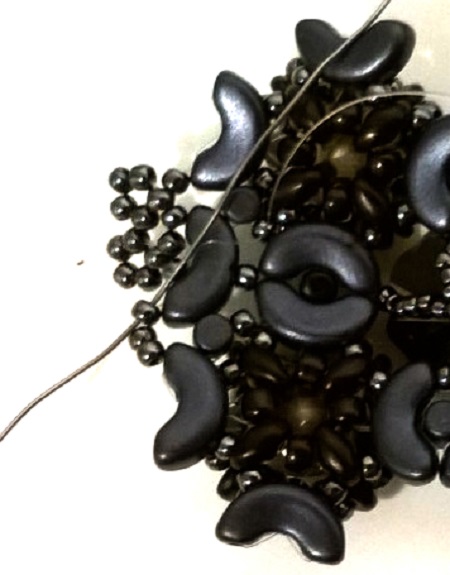 con cuentas pulsera manguito Minos, Arcos y Super Duo : Paso 64