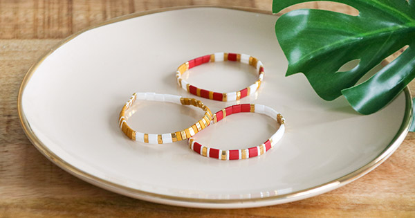 Tila Miyuki cuentas elásticas con cuentas rectángulos