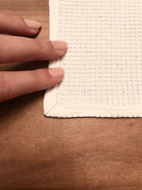 Bricolaje fácil de coser té toalla panal patrones bordados hojas de otoño en hilo DMC Mouliné Etoile DIY couture facile Torchon en tissu nid d'abeille brodé motifs feuilles d'automne en fil DMC Mouliné Etoile