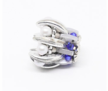 Collier DIY avec des cristaux PureCrystal Majestic Blue, Czechmates et Miyuki Delicas