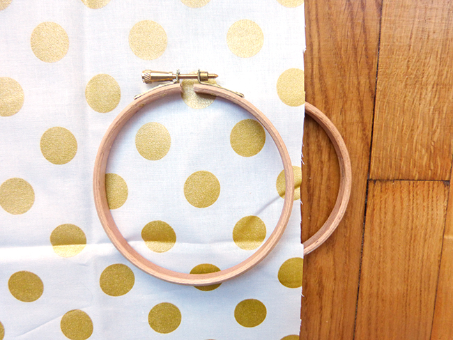 palabras bordado en un tambor - bordado de bricolaje : Paso 3