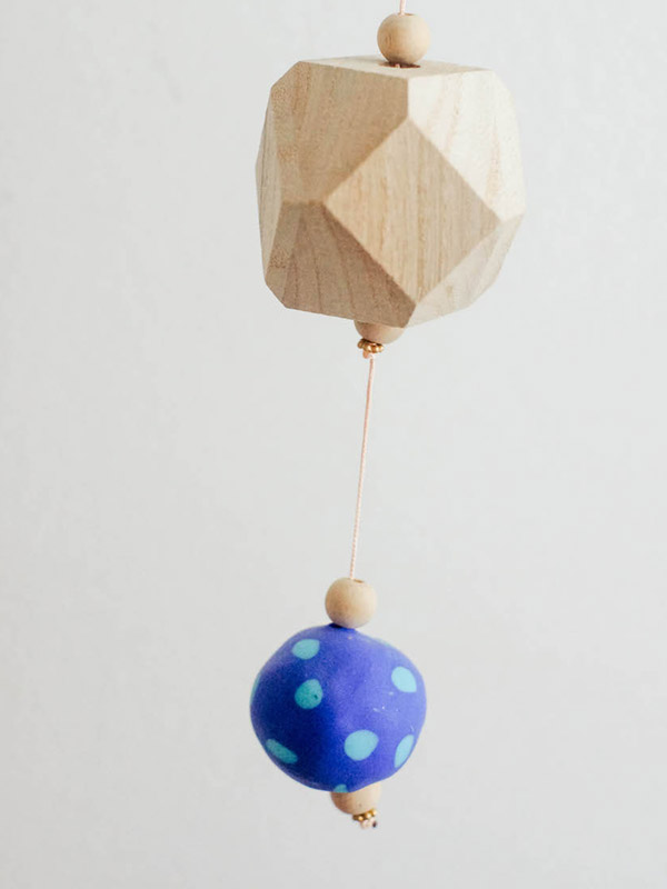 Móvil colgante DIY de arcilla Fimo y madera natural : Paso 4