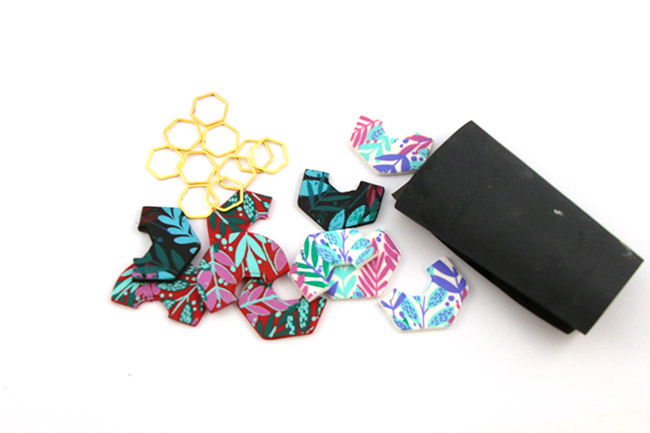Pendientes con follaje serigrafiado : Paso 9