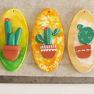 Trio de Porte-clés tendance Cactus en pâte polymère et pompons étape 22