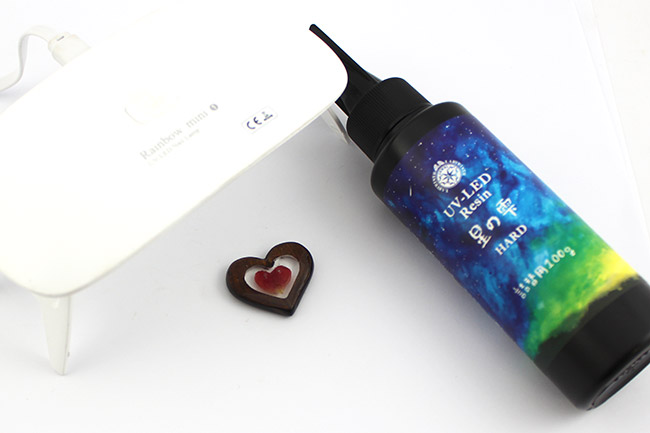 Corazón en resina UV Led y polímero efecto ébano : Paso 10