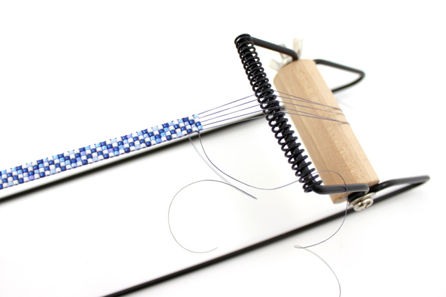 Bracelet Miyuki 4 rangs au métier à tisser 3