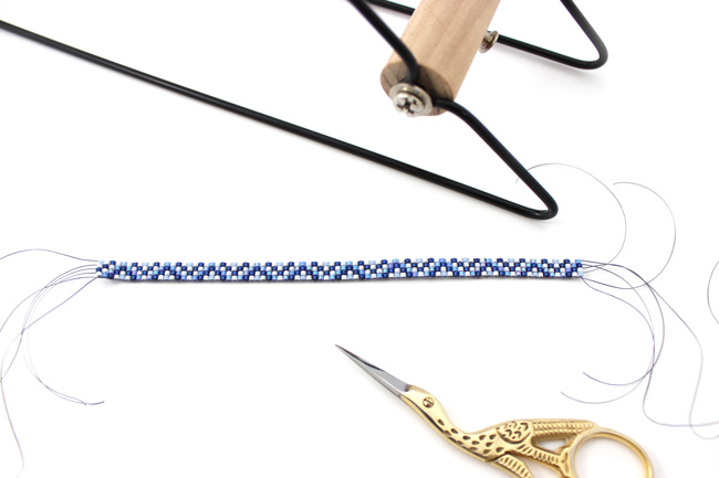 Bracelet Miyuki 4 rangs au métier à tisser 4