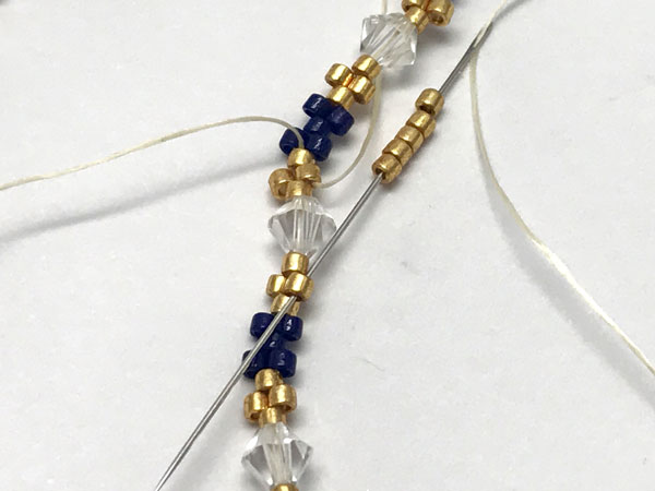 Brazalete de brazalete tejido peyote bricolaje con cuentas Miyuki Delicas : Paso 8