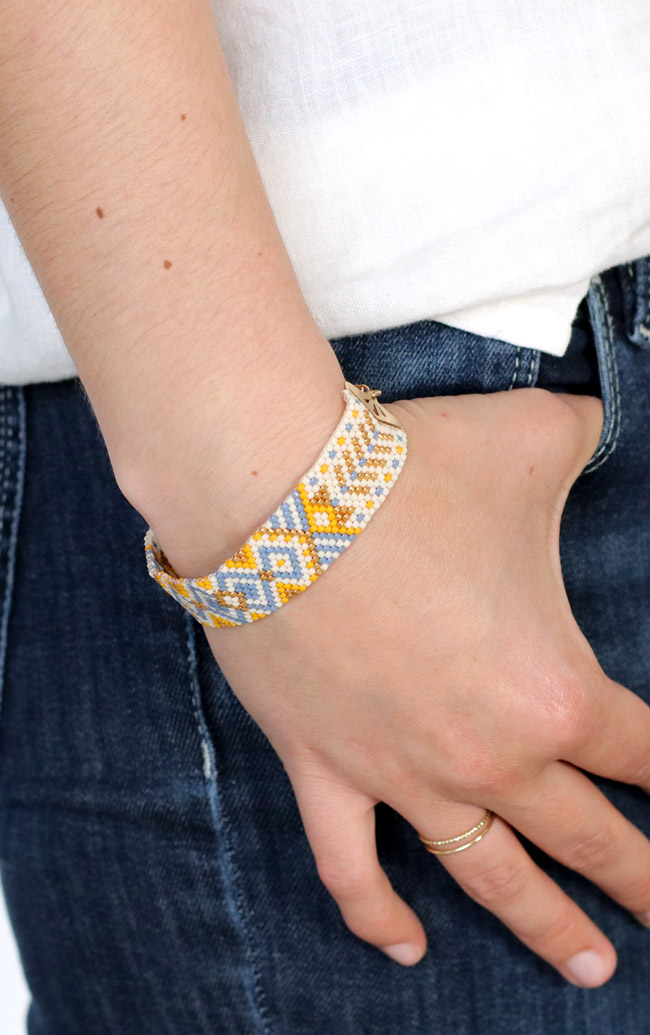 Bracelet miyuki 13 rangs de perles tissage peyote impair couleurs estivales pinterest