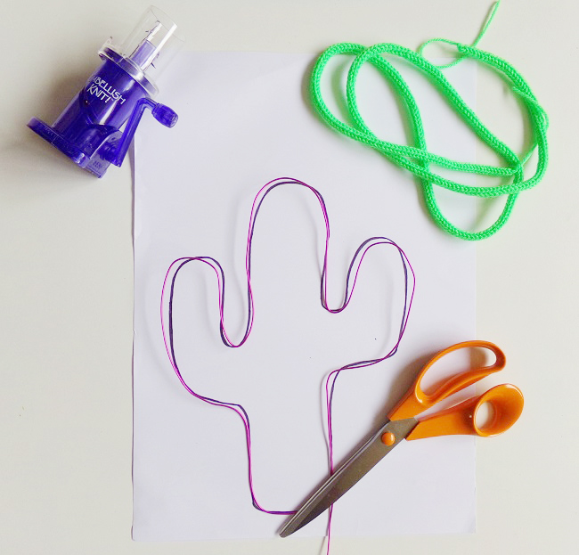 diy-deco-realiser-un-cactus-au-tricotin-06