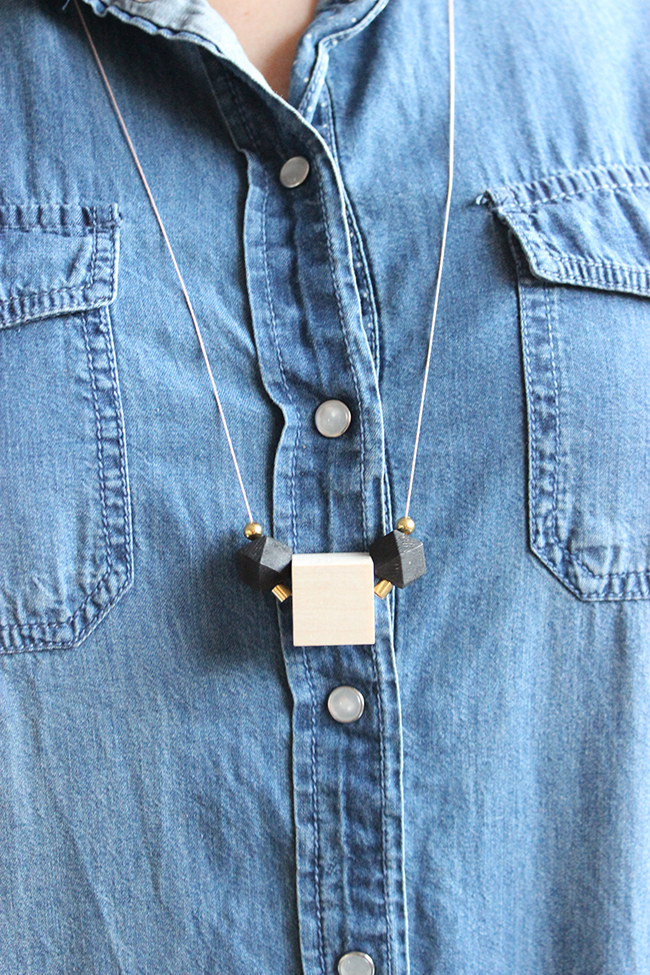 tutoriel-sautoir-perle-bois-noir-or-VF2