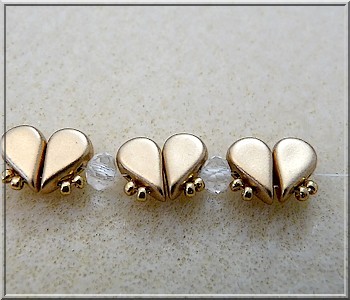 Colgante de San Valentín con Cuentas de cristal checo Amos® de Puca : Paso 6 Colgante de San Valentín con Cuentas de cristal checo Amos® de Puca : Paso 6