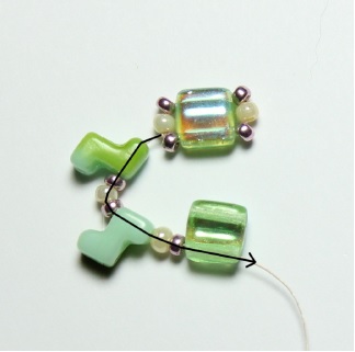 tutorial-muñeca Zorro-Beads-sedoso-cuentas-02