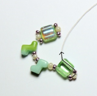 tutorial-muñeca Zorro-Beads-sedoso-cuentas-03