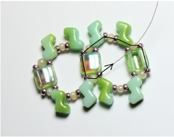 tutorial-muñeca Zorro-Beads-sedoso-cuentas-06