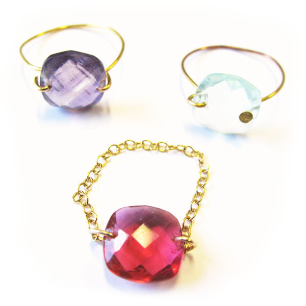 Anillo separador cuadrado y hilo de latón