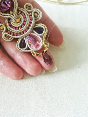 etape 17 boucles d oreilles soutache PureCrystal coudre soutache