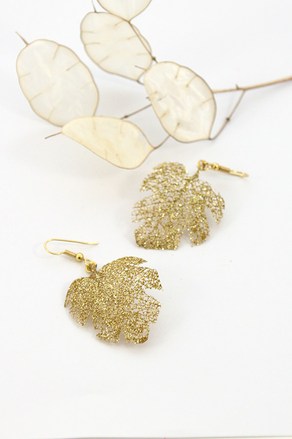 Esquema Hojas naturales relucientes