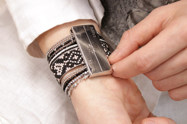 Pulsera con cierre magnético de varias hileras Hiilos de bricolaje y tejido final Miyuki