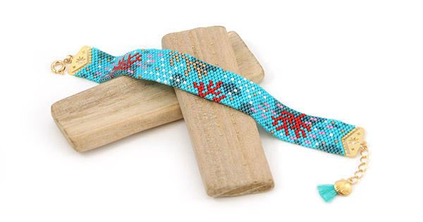 Pulsera Miyuki Peyote con diseño oceánico con puntas de tejido especiales