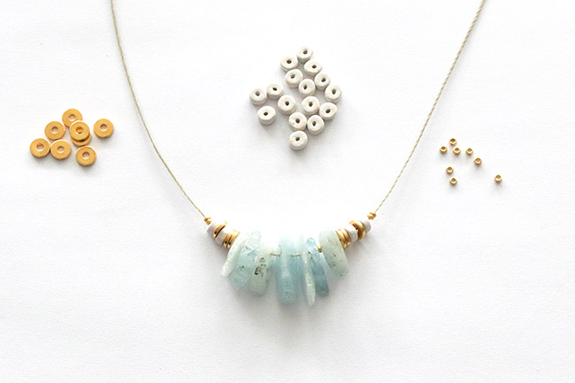 Collar fino de aguamarina y macramé : Paso 2