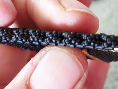 Colgante de triángulo tridimensional brillante con cuentas Miyuki 11/0 y bicones de PureCrystal : Paso 8 Colgante de triángulo tridimensional brillante con cuentas Miyuki 11/0 y bicones de PureCrystal : Paso 8