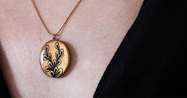 Collar colgante de resina de bricolaje y plástico loco