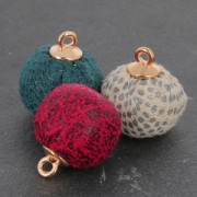 Pompón redondo de plástico de 17 mm con clip - Crema/Gris x1