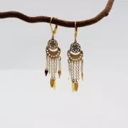 Entrepieza multi-agujeros con forma de media luna o cuerna 12x8.5 mm dorado rosa x1