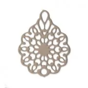 Colgante teñido laser cut flor 16x12 mm Powder Almond x1
