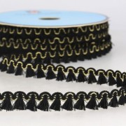 Galón con pequeños pompones y adornos 13 mm Negro/dorado x1m