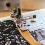 Tela De Algodón Ribete Atelier Brunette  10 mm Moonstone Green x1m