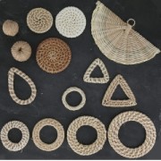 Triángulo de ratan 32 mm para hacer joyas personalizadas DIY x1