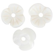 Flor de Nácar 10 mm Natural x1