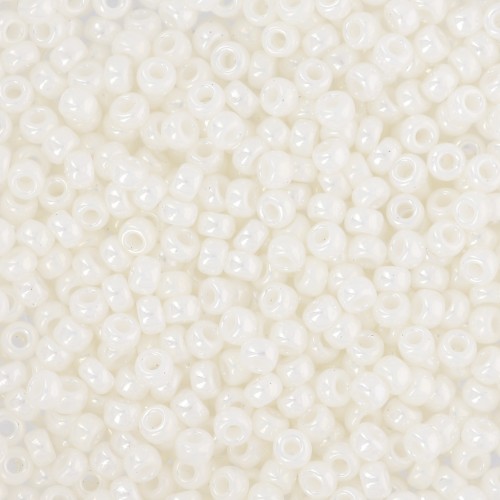 Rocalla Miyuki 11/0 591 - Ivory Pearl Ceylon