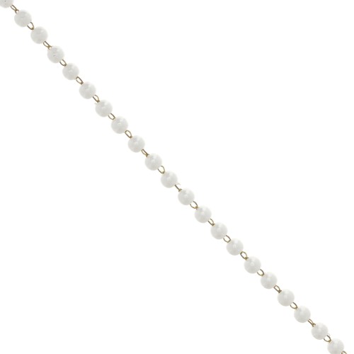 Cadena con cuentas nacaradas 4 mm White Pearl/latón bruto x 50cm