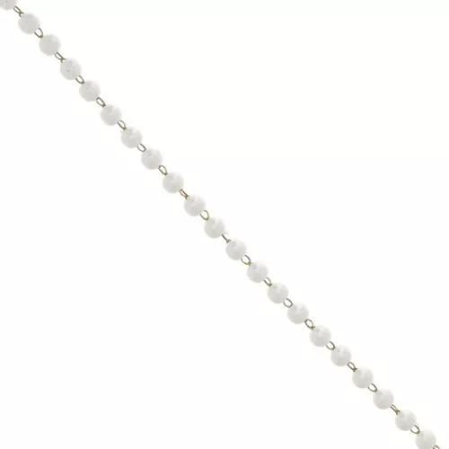 Cadena con cuentas nacaradas 4 mm White Pearl/latón bruto x 50cm