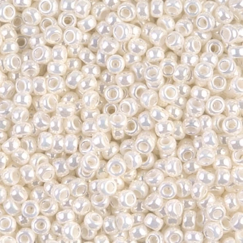 Rocalla Miyuki 8/0 591 - Ivory Pearl Ceylon