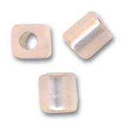 Cubos Miyuki 3 mm SB3-23F - Light Blush Mat Silver Lined x10g|raw }}
