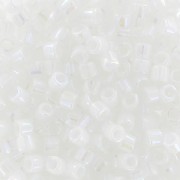 Miyuki Delica 10/0 DBM0202 - White Pearl AB|raw }}